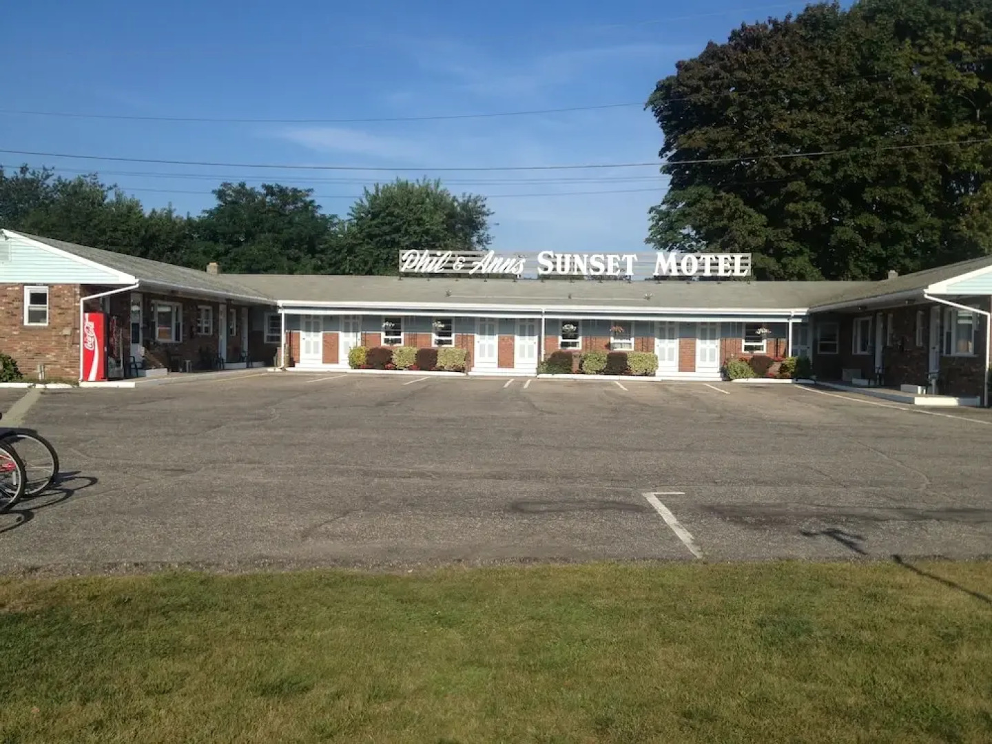 Phil & Anns Sunset Motel