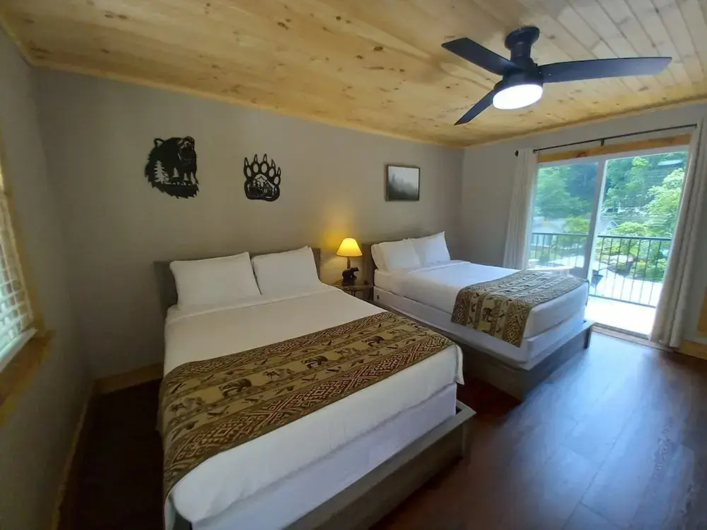 The Carter Lodge On The River