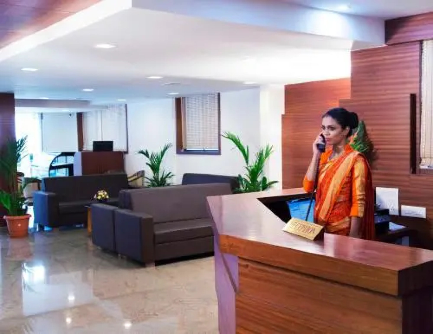 Hotel Rainbow Suites