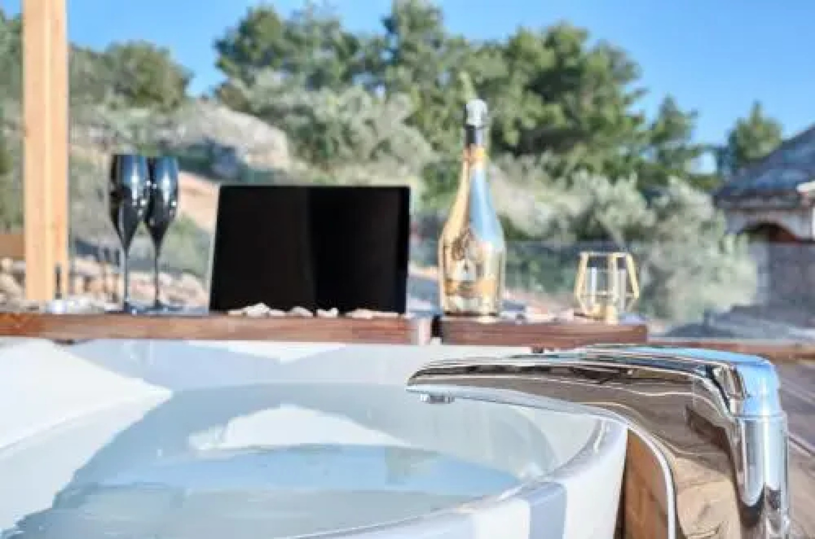 Golden Haven Luxe Glamp Resort