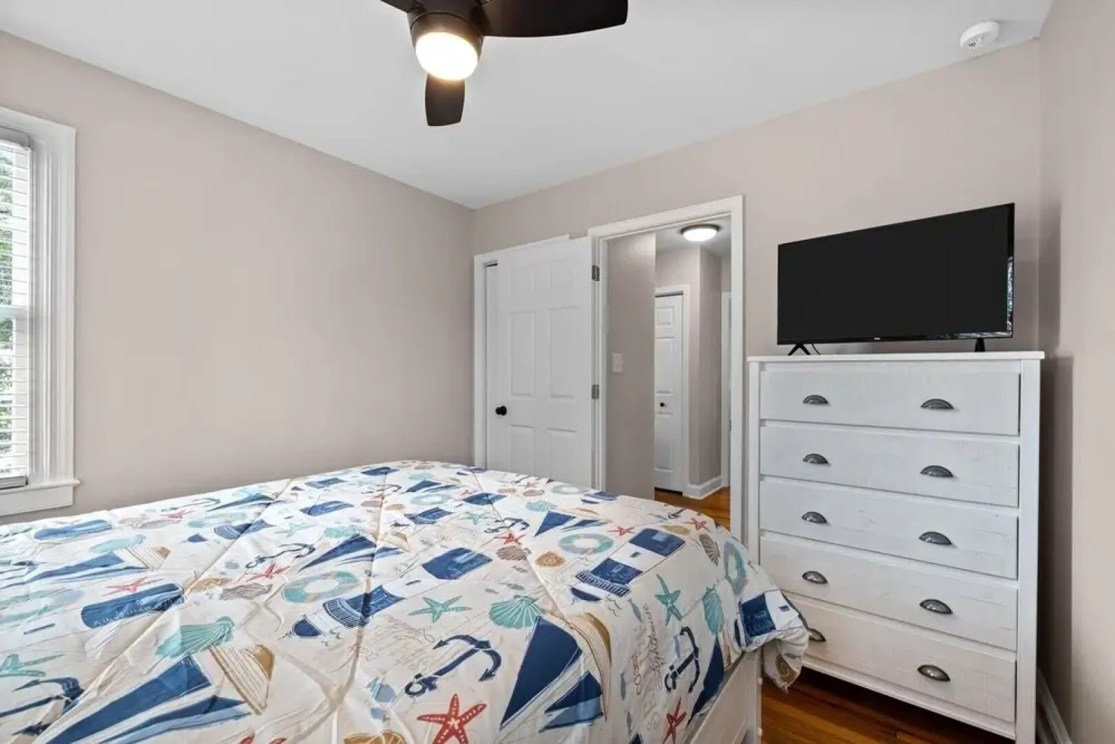 The Anchor Cottage 3 Bedroom Home by RedAwning