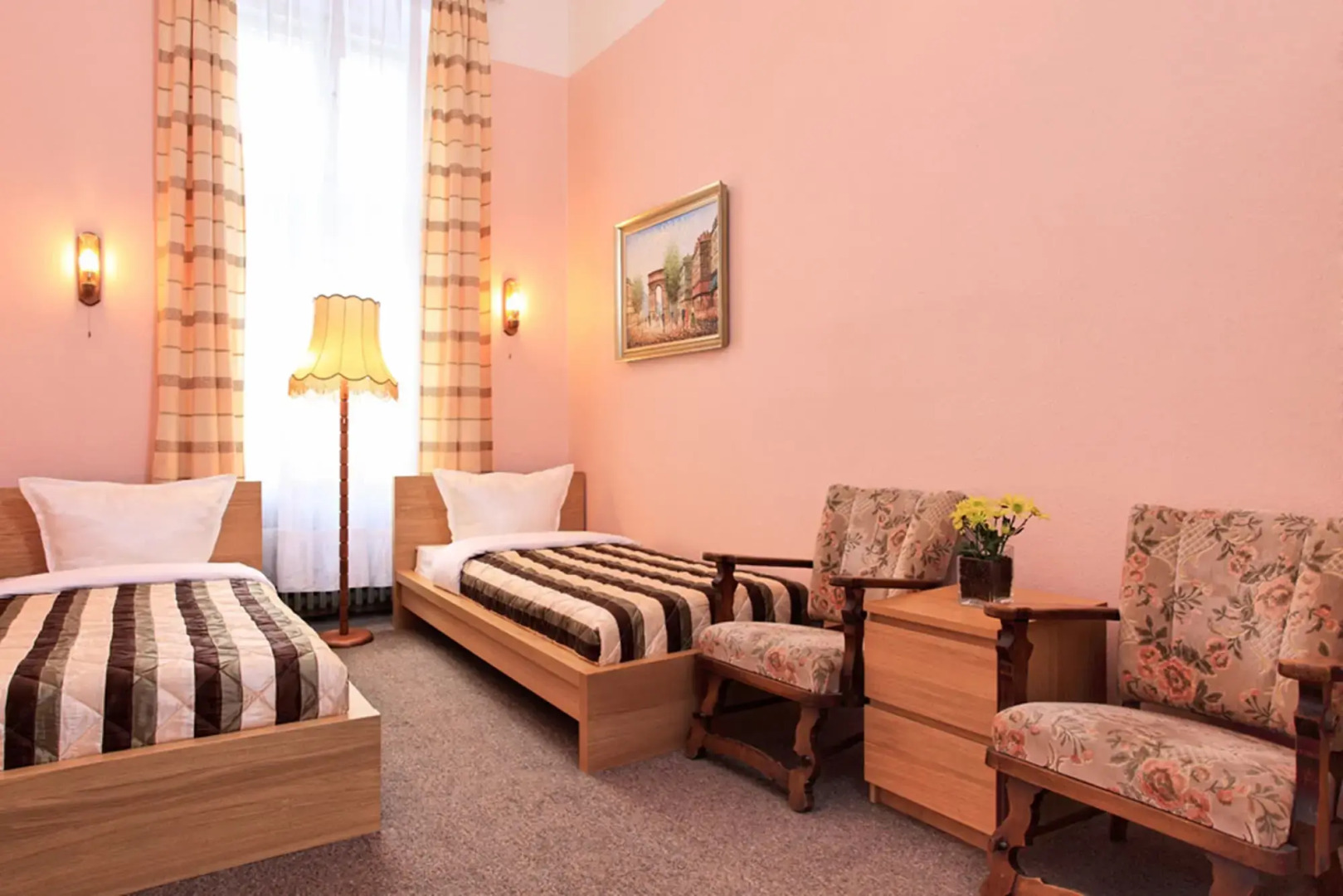 Hotel - Pension Cortina