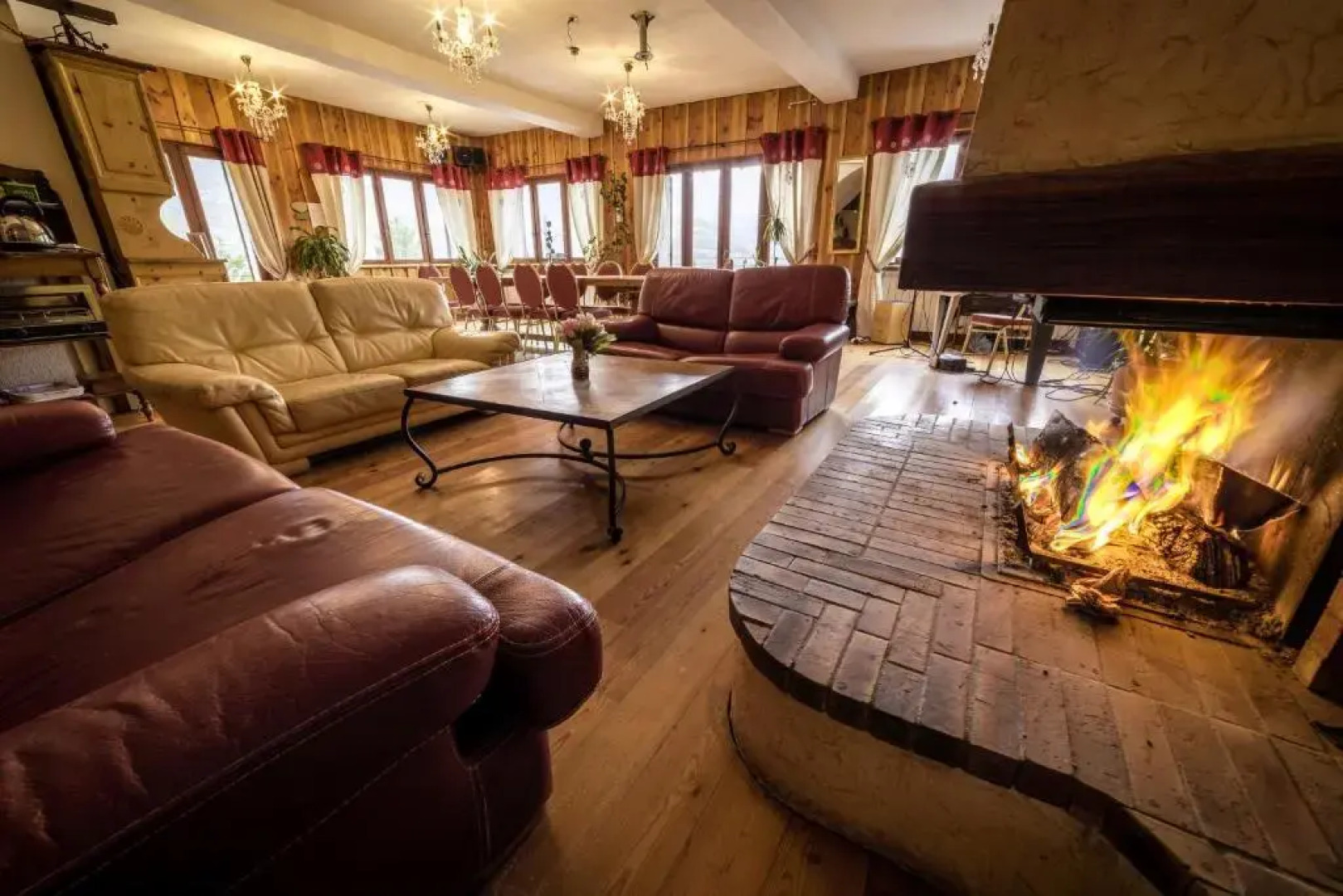 Chalet Les Moineaux : Gites et Chambres d'Hotes