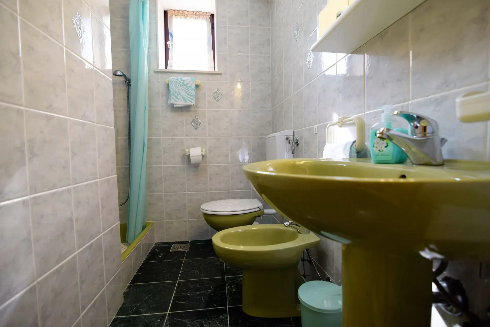 Holiday house Zlatna - with beautiful garden: Selca, Island Brac