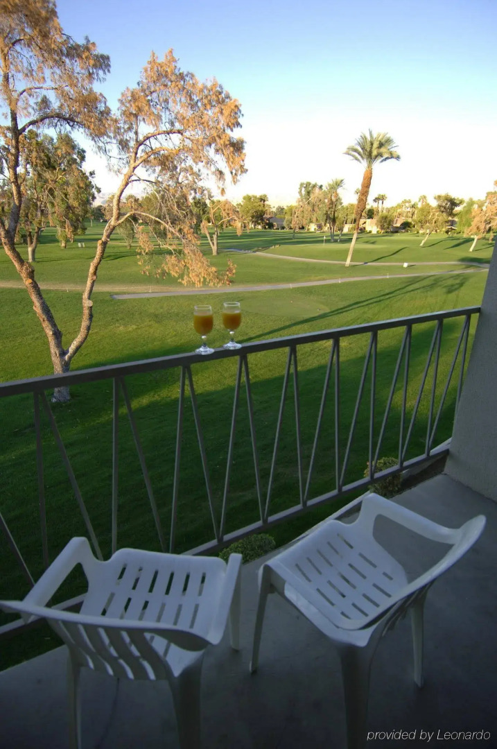 WorldMark Palm Springs - Plaza Resort and Spa