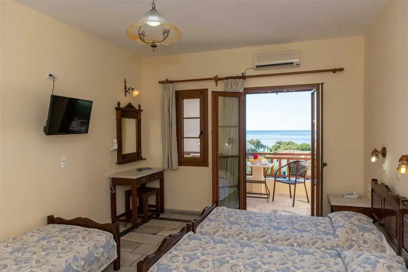 Kampos Village Resort