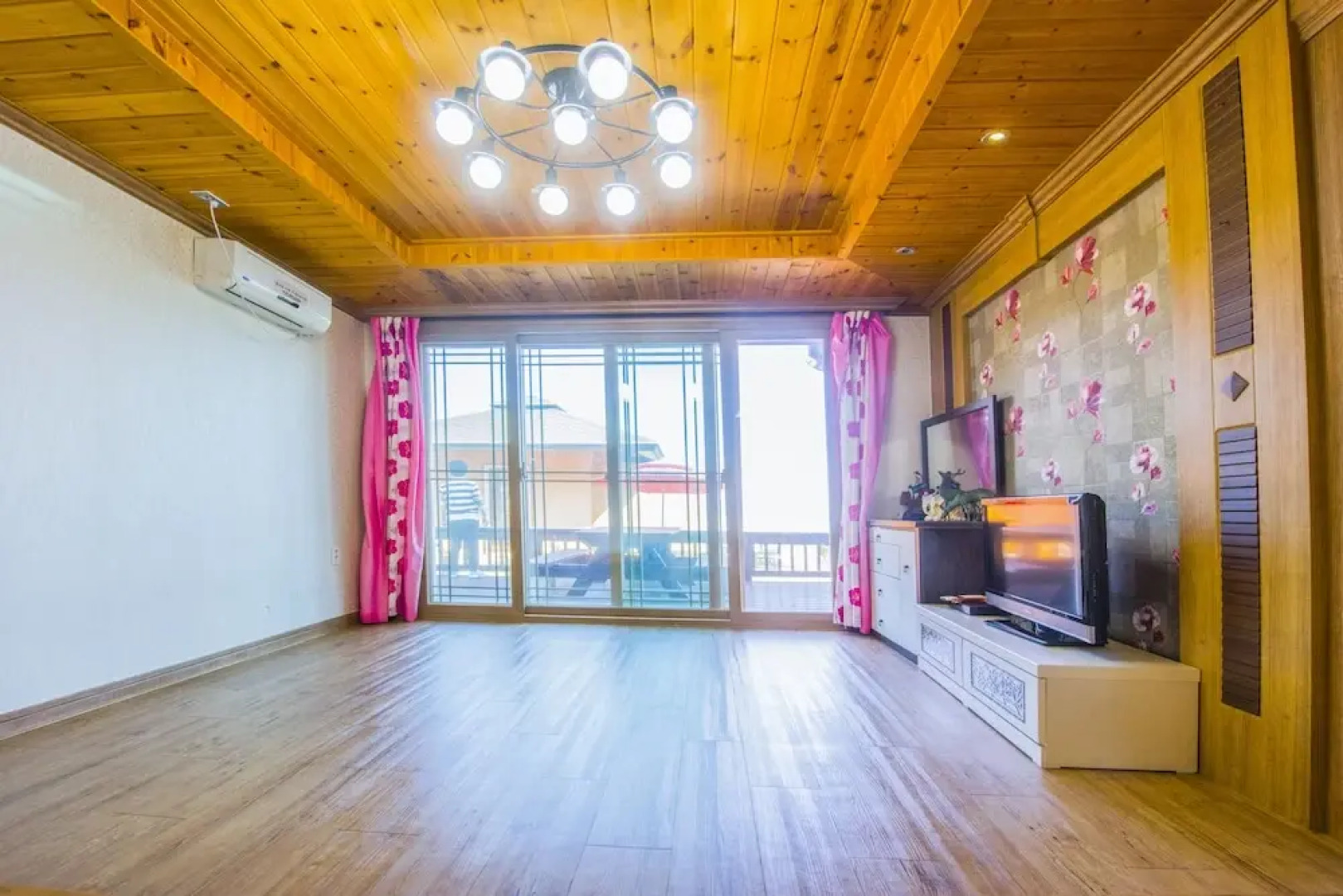 Geoje Sky Terrace Pension