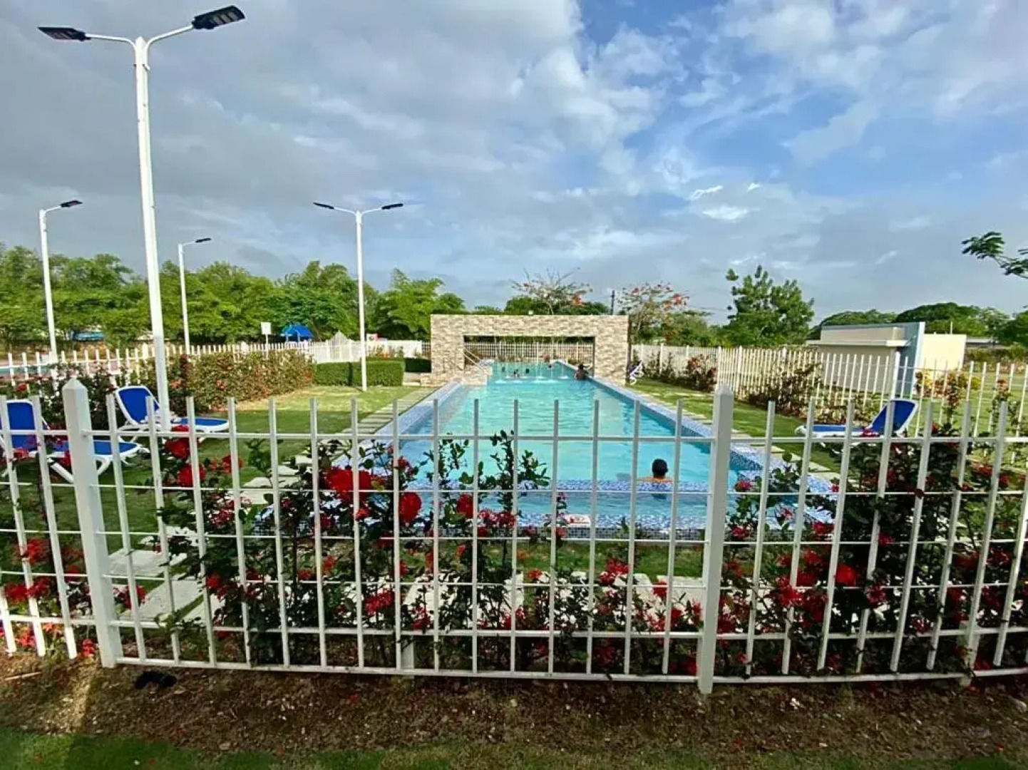 Acogedor apartamento con piscina