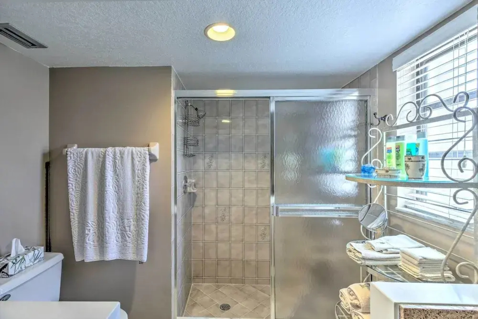 Waterfront Condo w/ Dock - Walk to Fishermens!