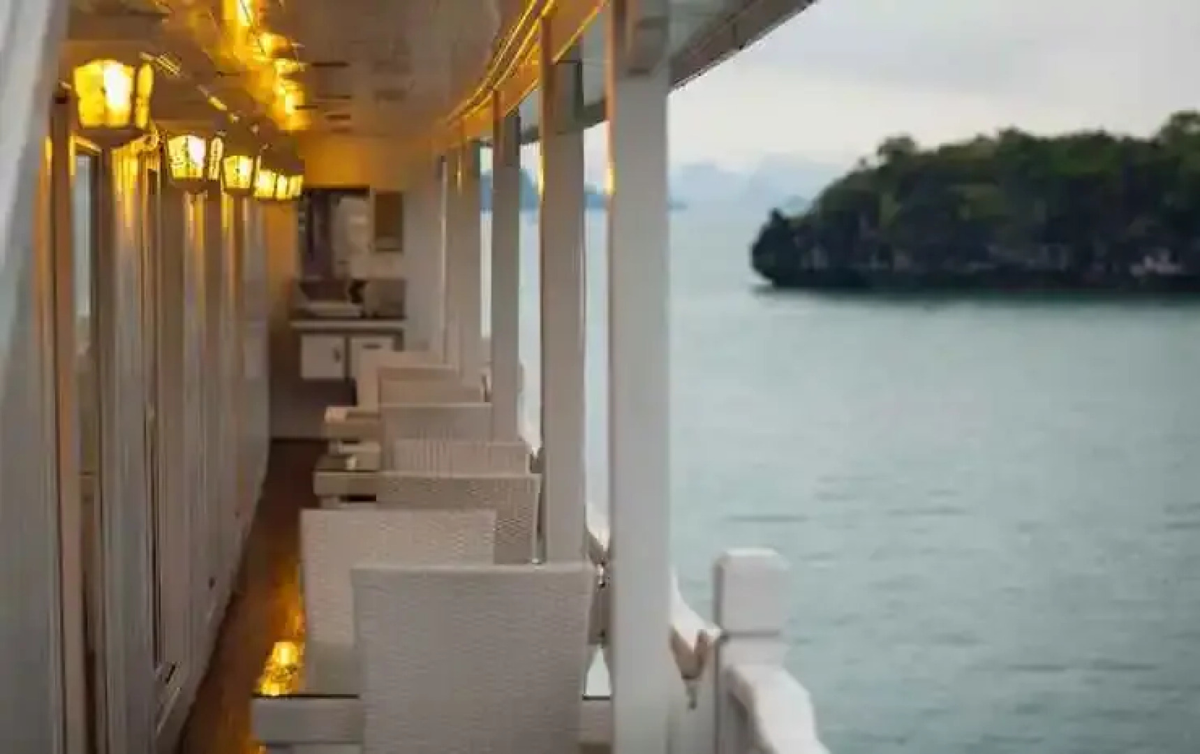 Signature Halong Cruise