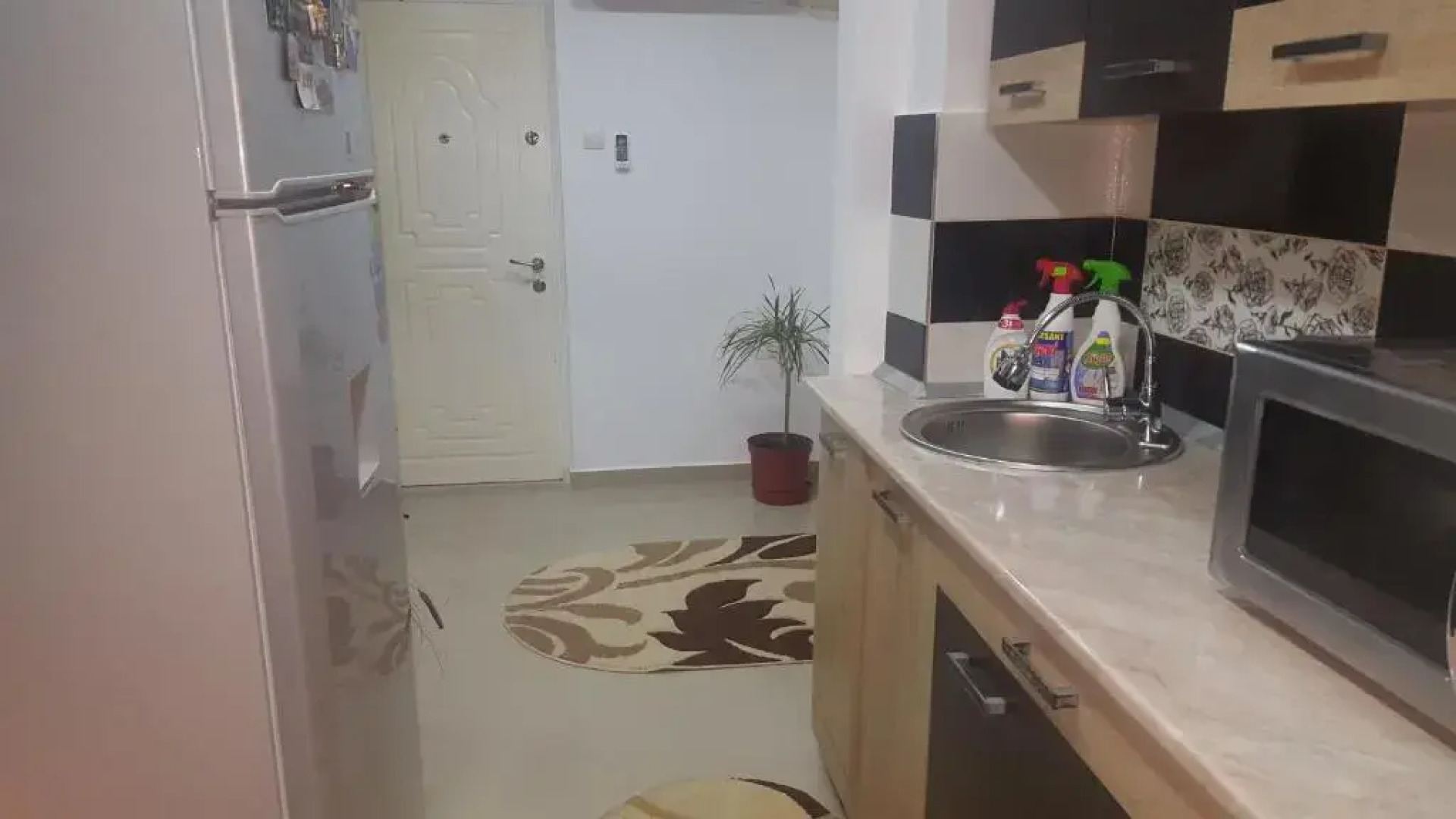 Apartament Cosmin Strada Rozelor Etaj 4