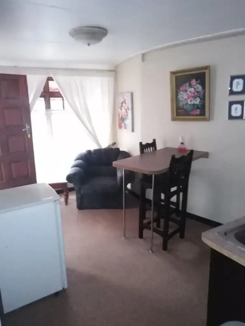 Khokha Moya Guesthouse