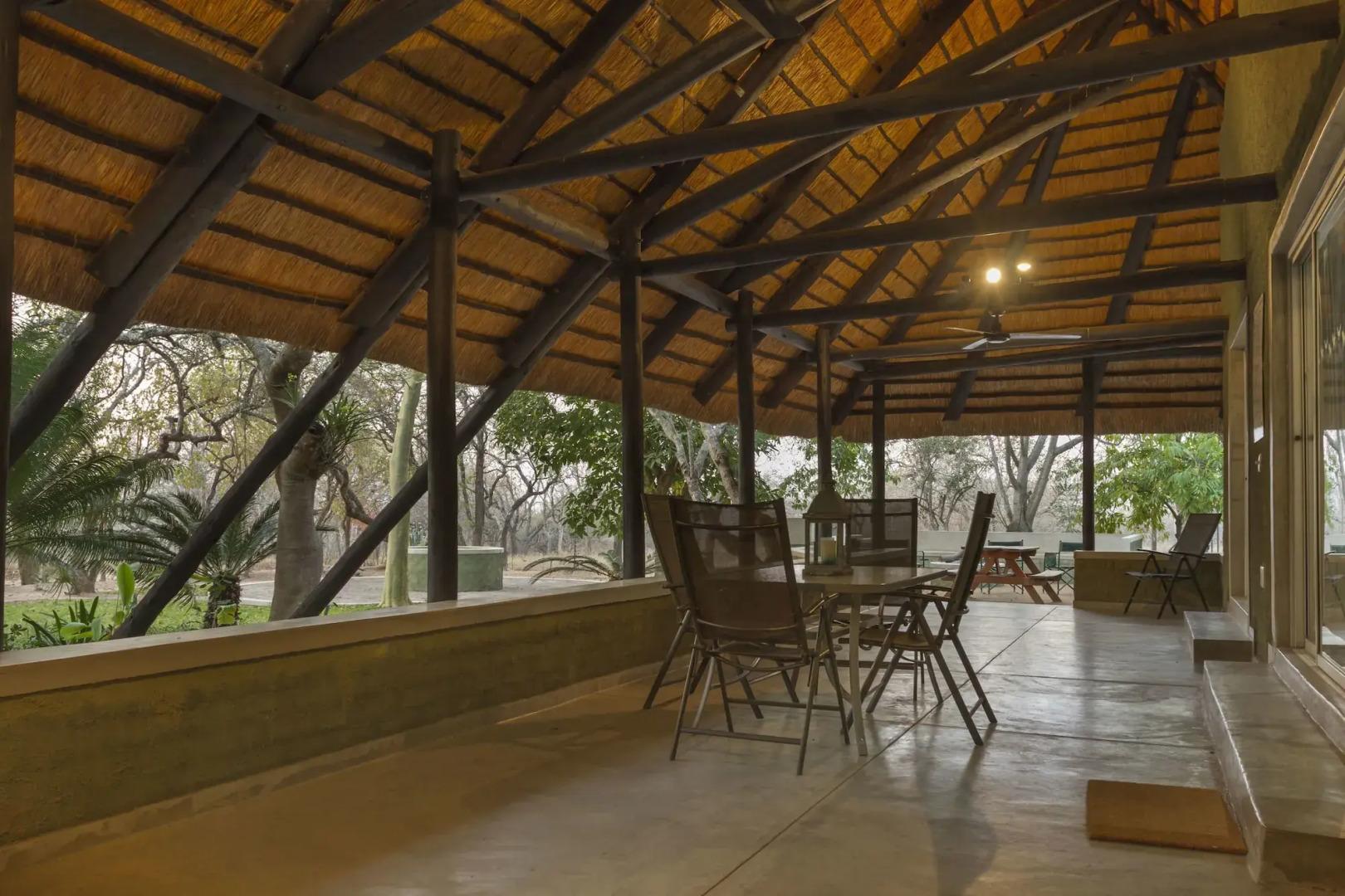 Kingfisher Creek Safari Lodge