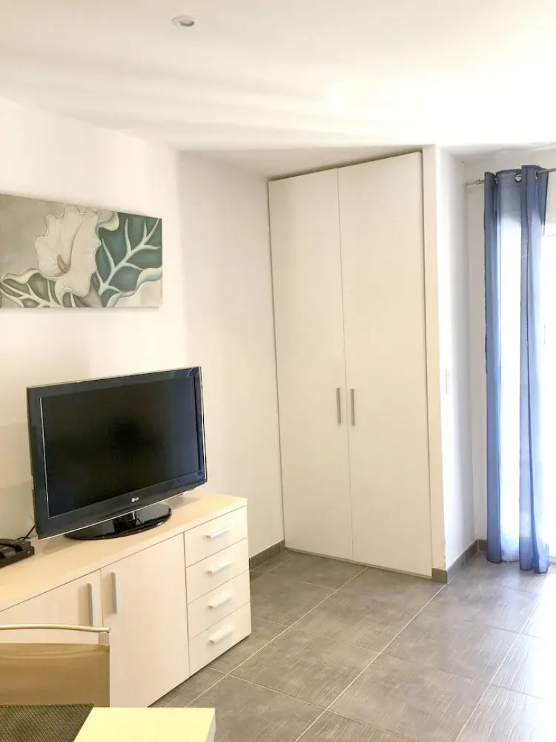 Apartment With one Bedroom in Galéria, With Wonderful sea View, Enclos