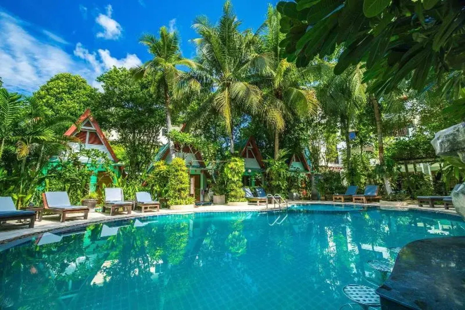 Phuket Meet Holiday Hotel