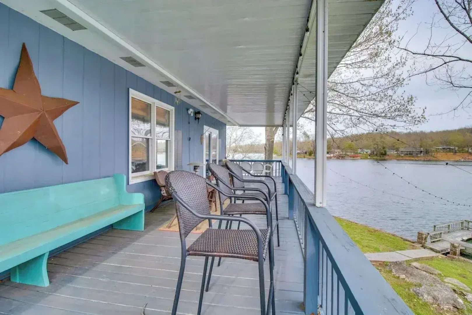 Lakefront Arkansas Abode - Deck, Grill & Fire Pit!