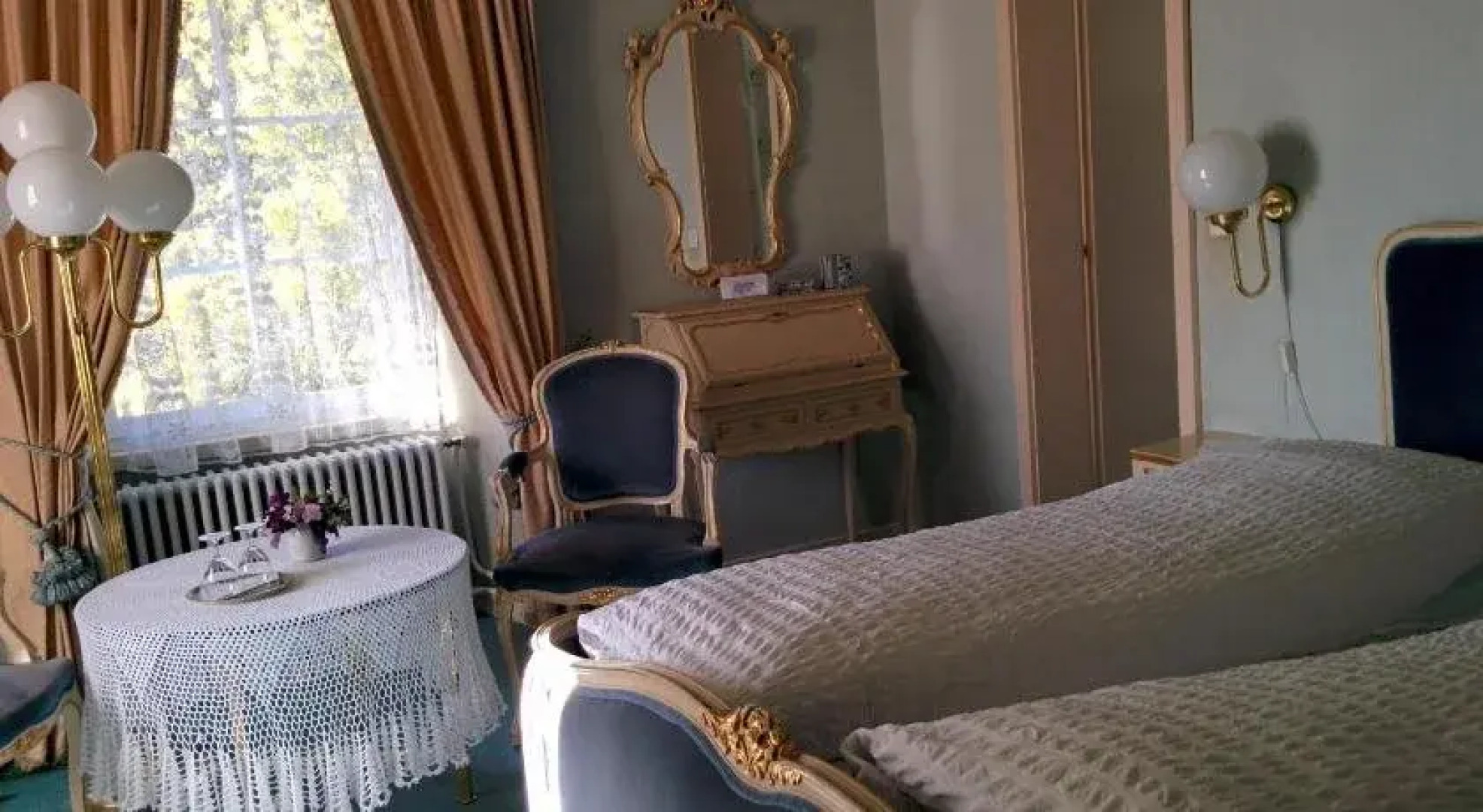 Hotel Croix dOr et Poste