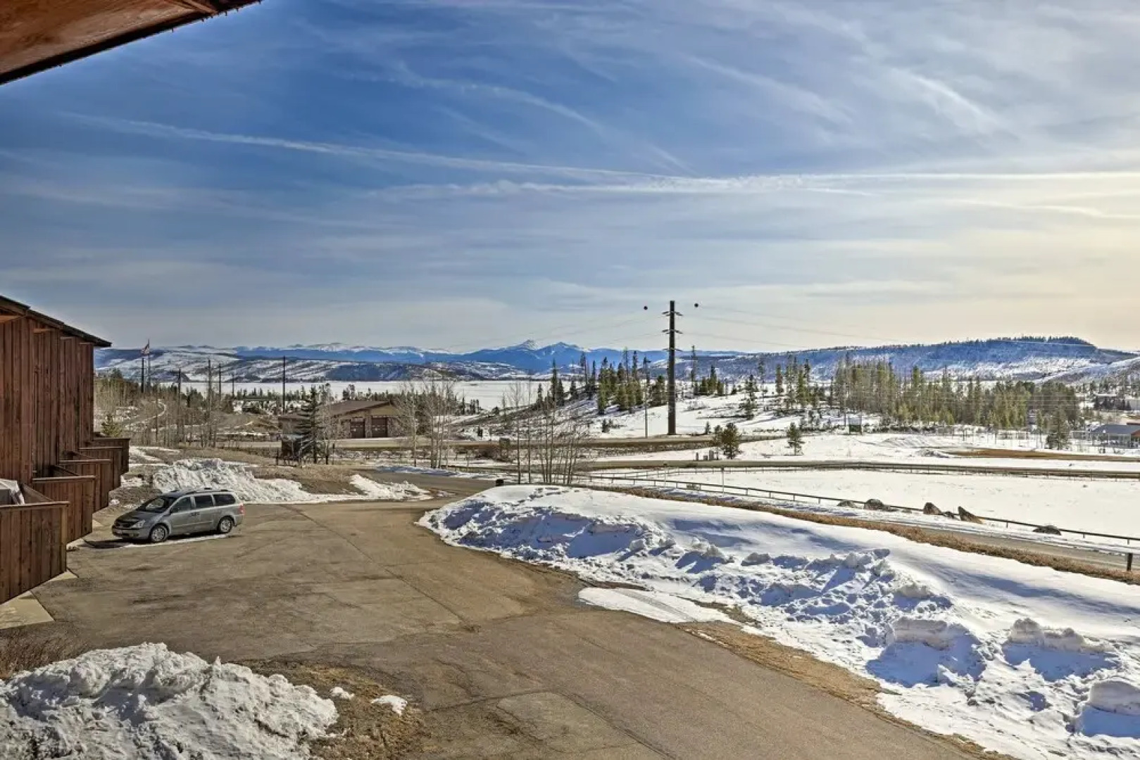 Near Lake Granby: Grand Lake Townhome w/ Views