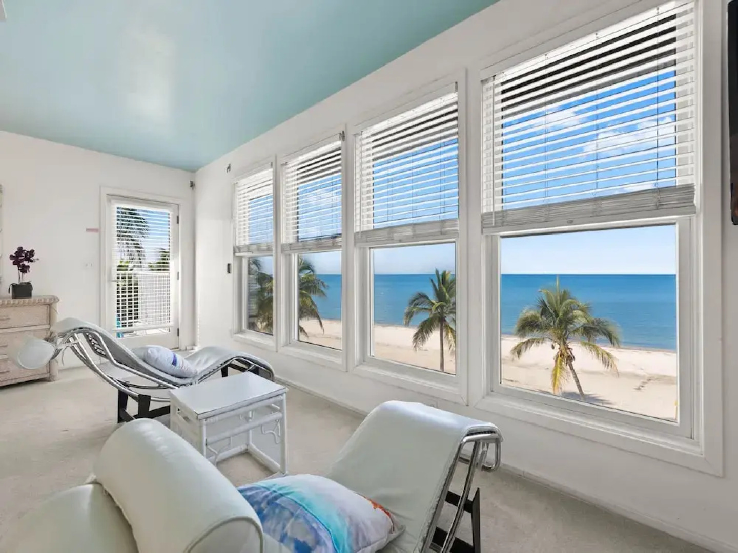 White Sand Cottage by Vacation Rental Pros