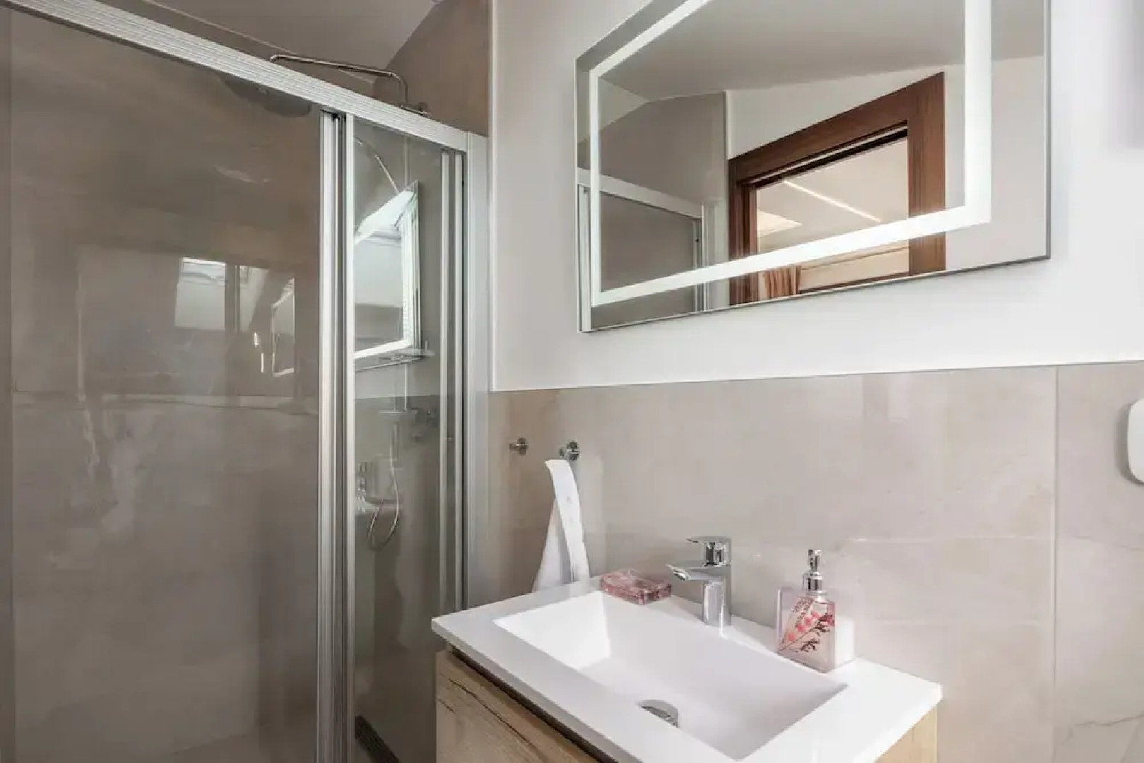 Villa Vilani Spa & Pool