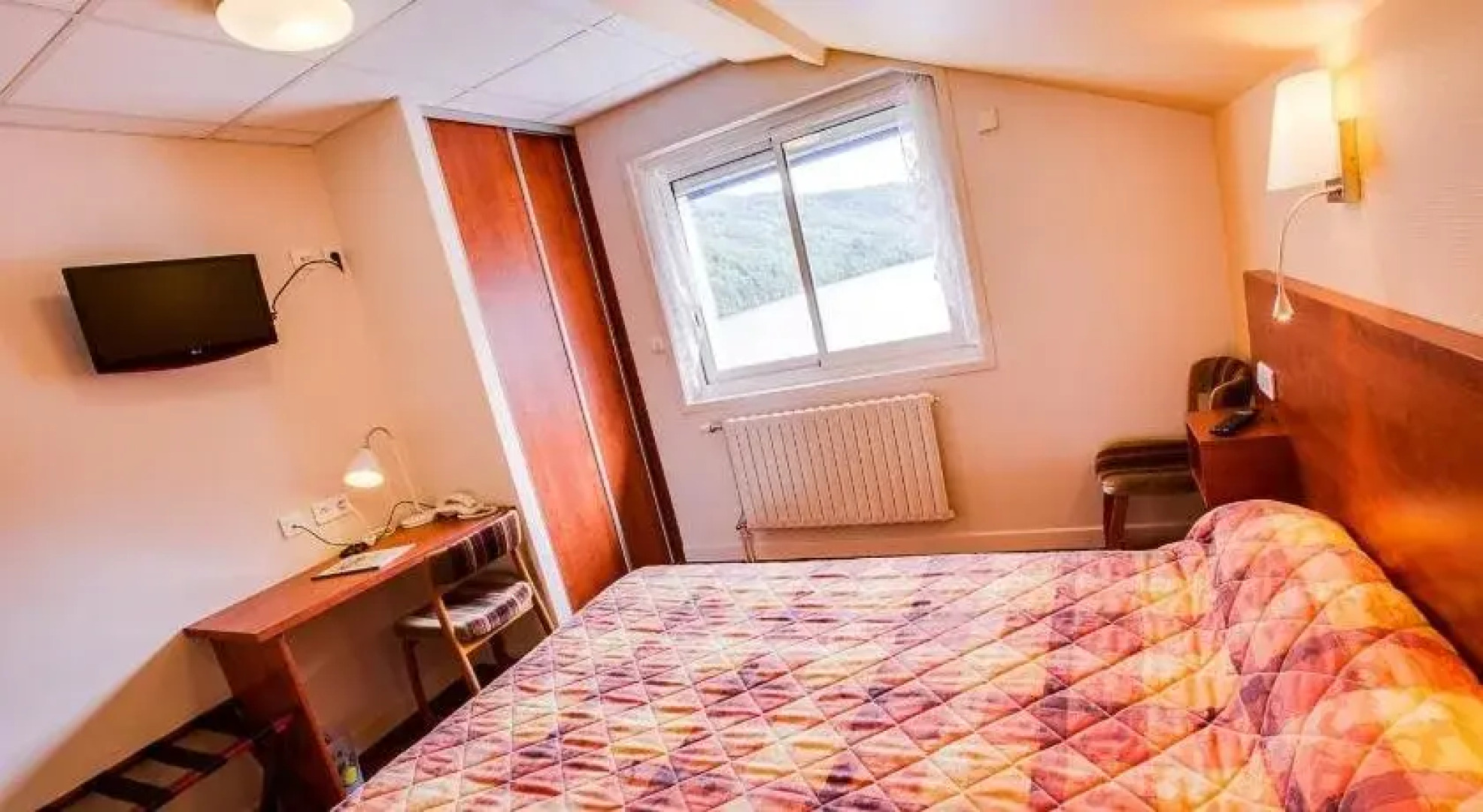 Logis Hôtel Belle Vue