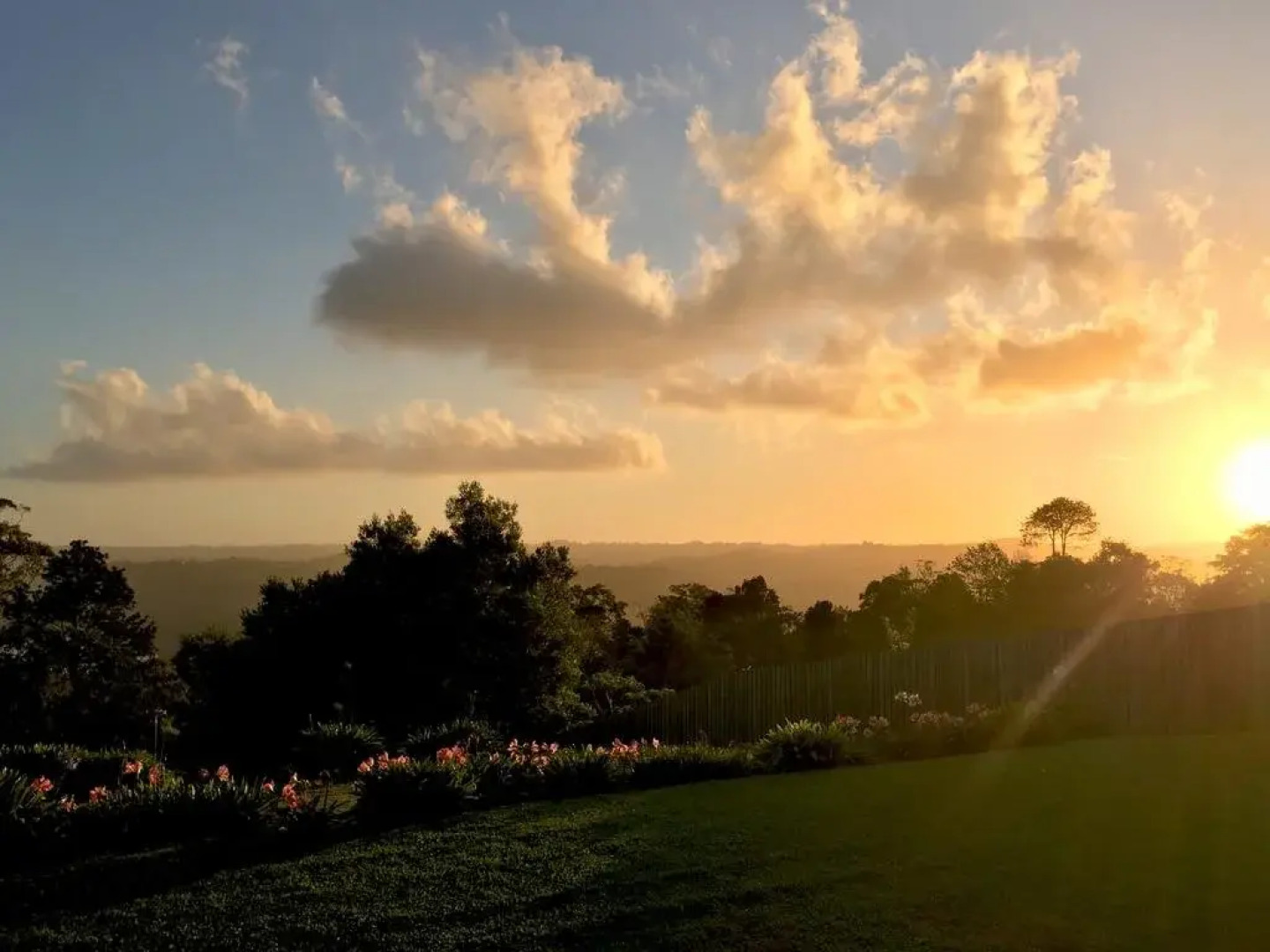 Montville Mountain Lodge