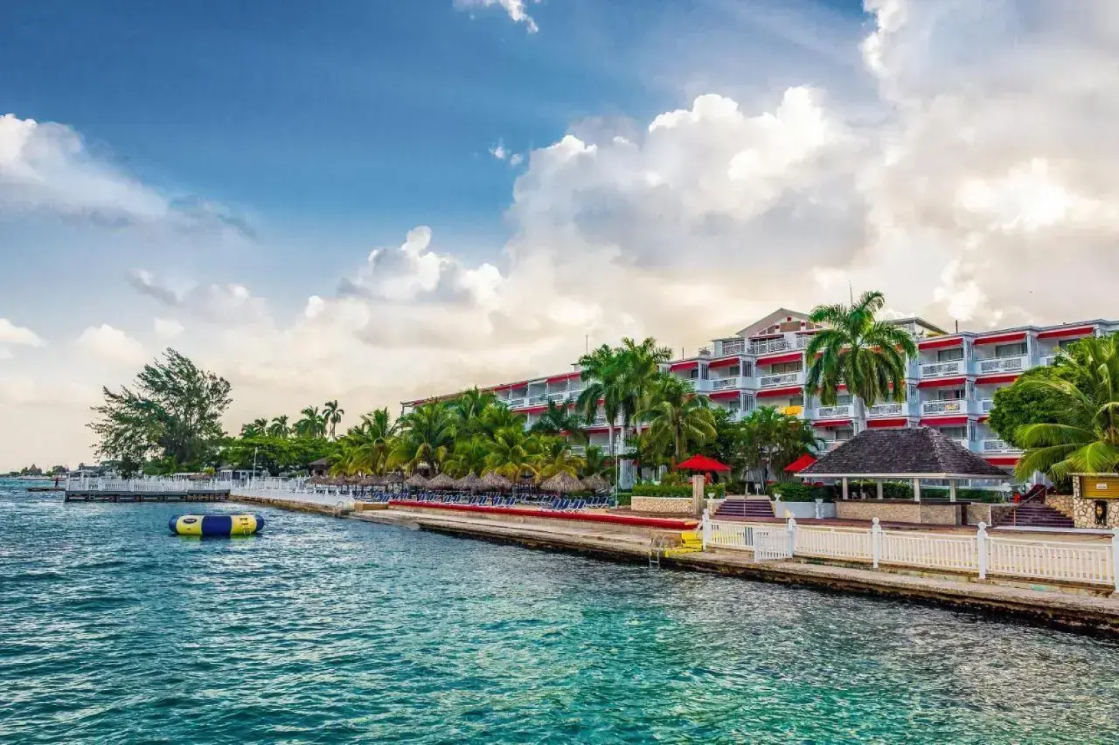 Grand Decameron Montego Beach, A Trademark All-Inclusive Resort