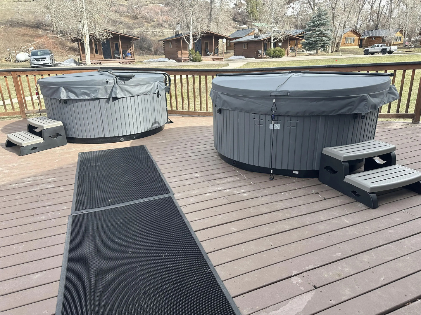 High Creek Lodge & Cabins