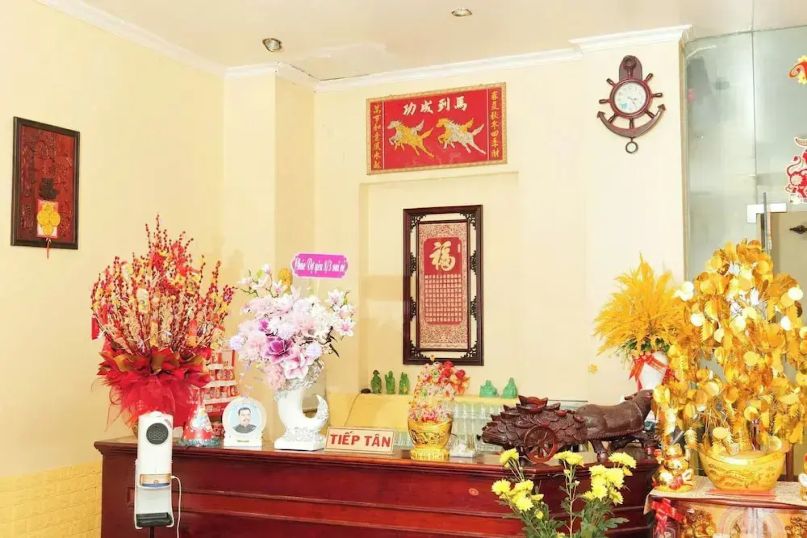 Thanh Nhan 1 Hotel Ca Mau - by BAYLUXURY
