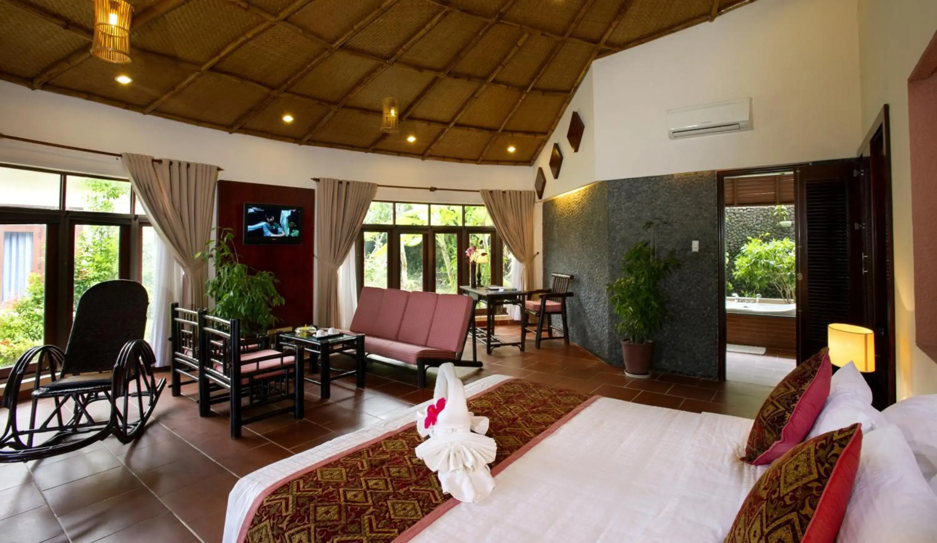 VietStar Resort & Spa