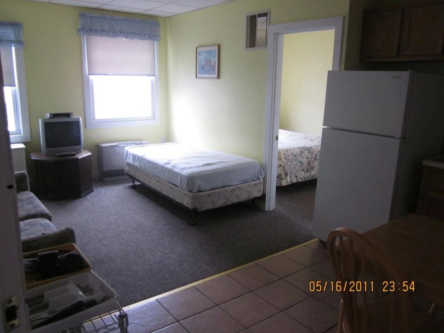 Colonial Motel Suites