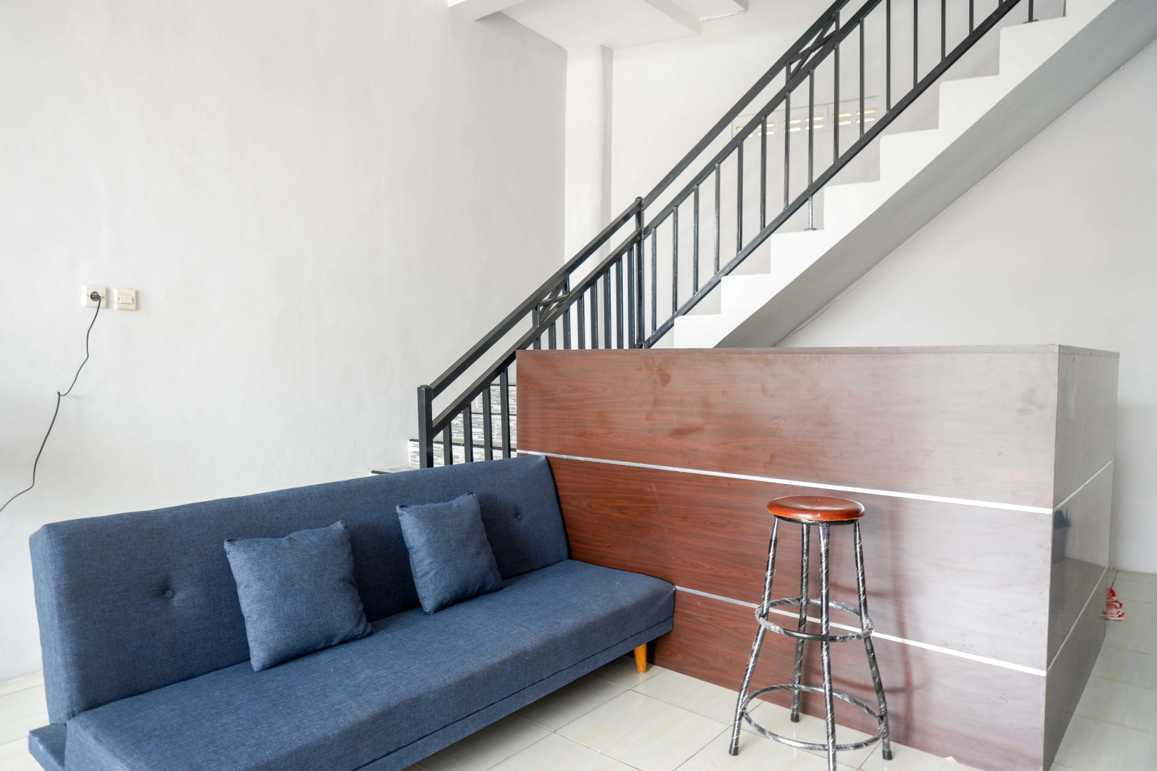 RedDoorz near Patung Kuda Solo Baru