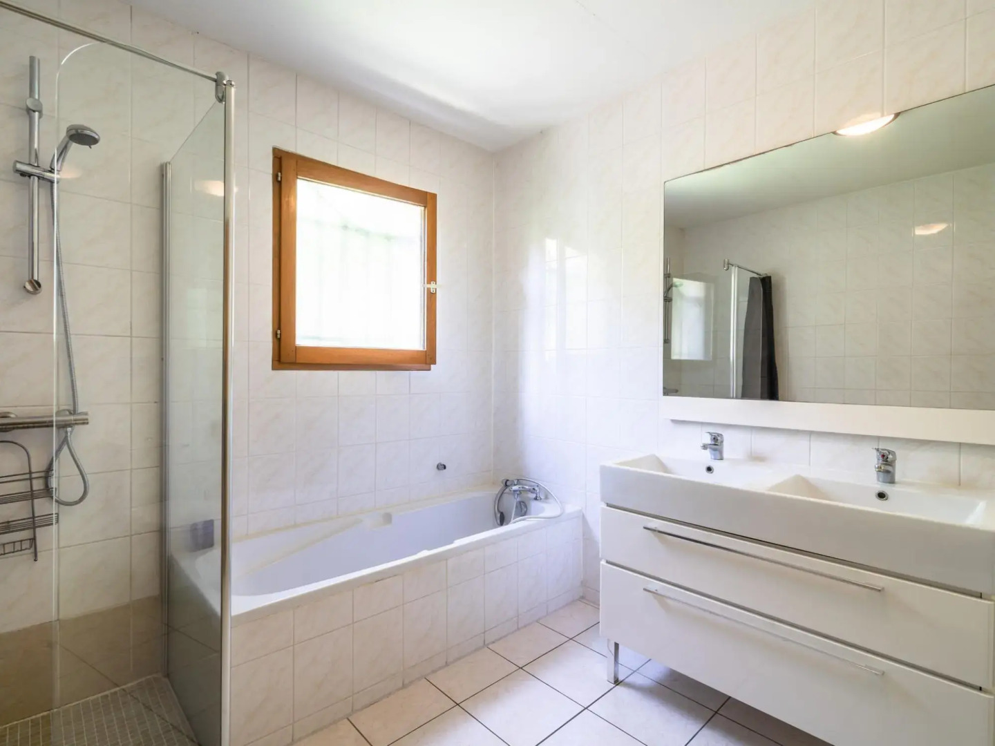 Exquisite Villa in Beaufort With Swimming Pool