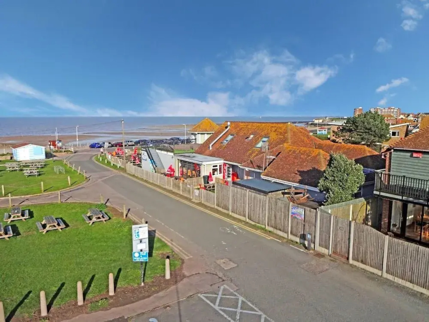 The Waves Bar Cafe B and B Hotel