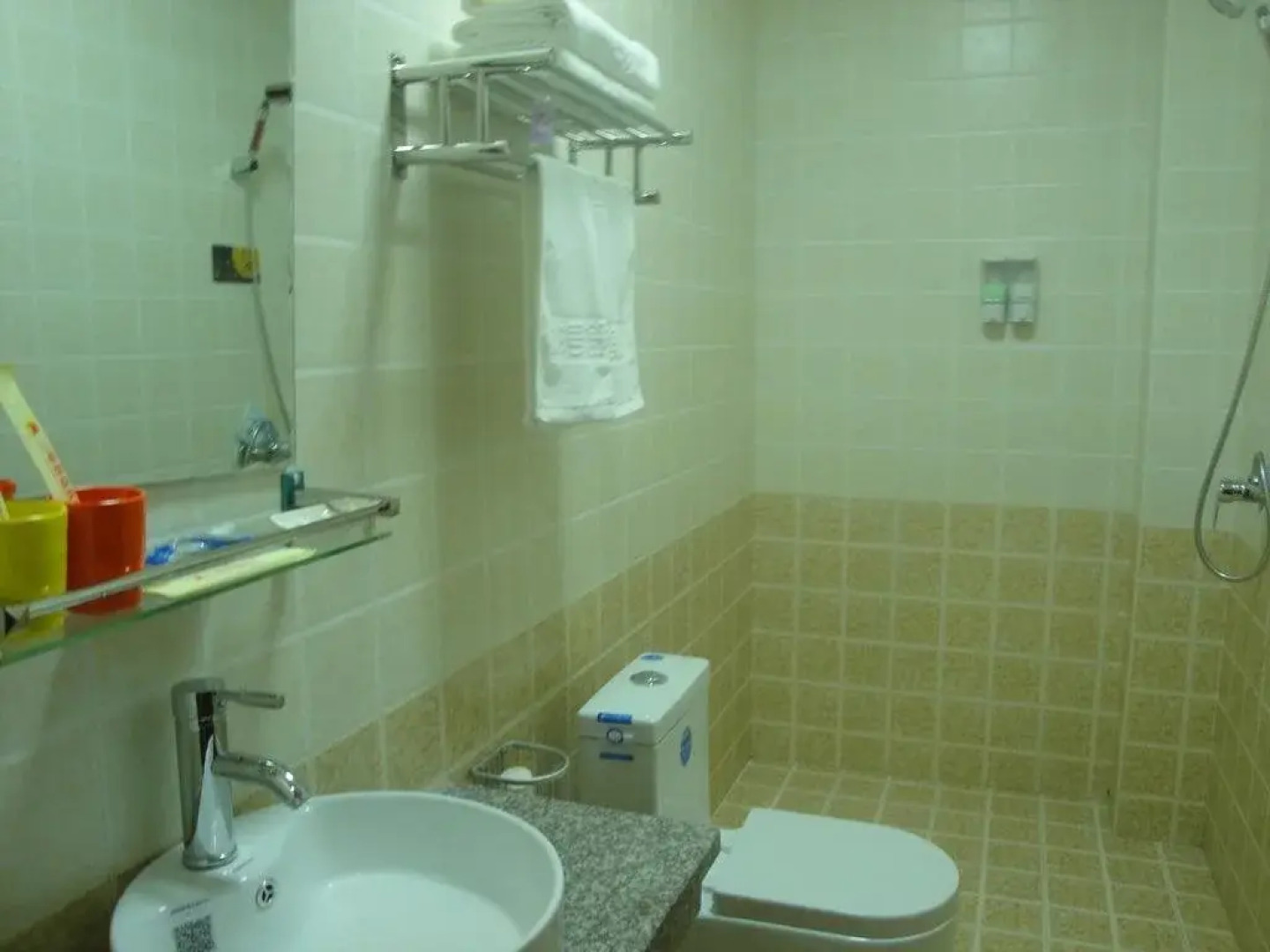 No. 18 Comfort Hotel