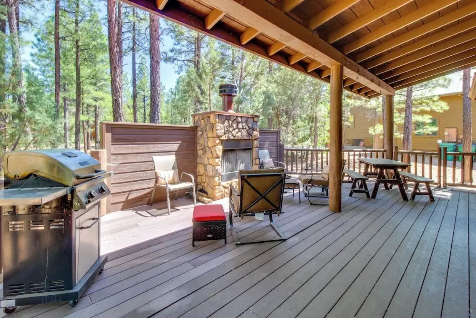 Custom Show Low Cabin w/ Deck at Torreon Resort