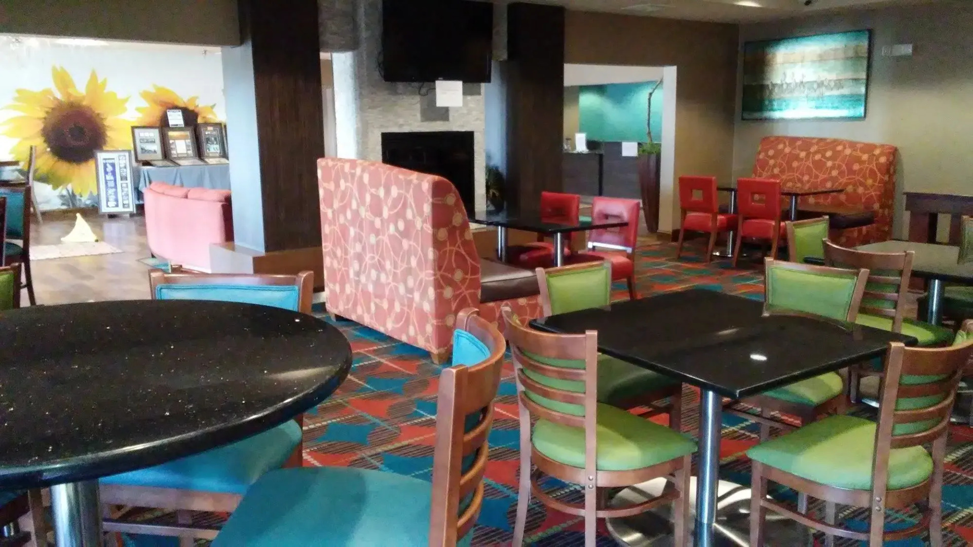 Holiday Inn Express & Suites Junction City by IHG