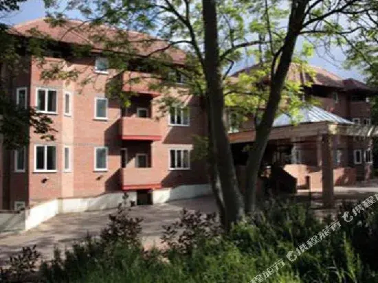 Parkside International Hotel