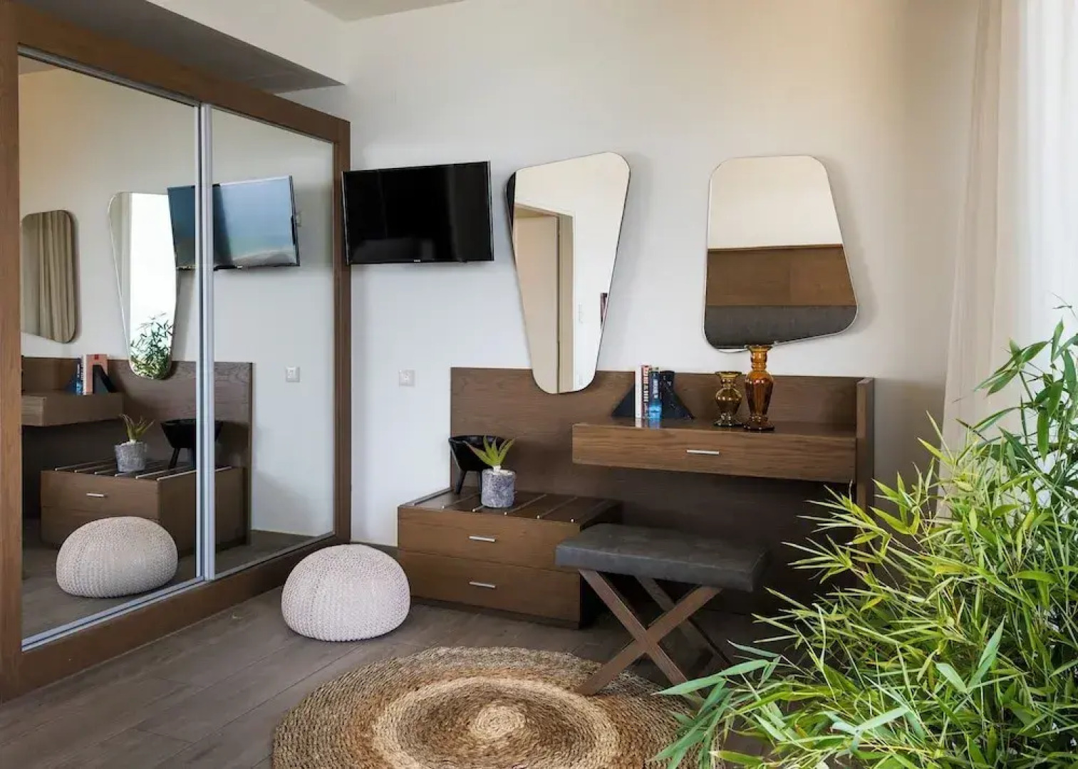 Prima Vista Beachfront Boutique Hotel