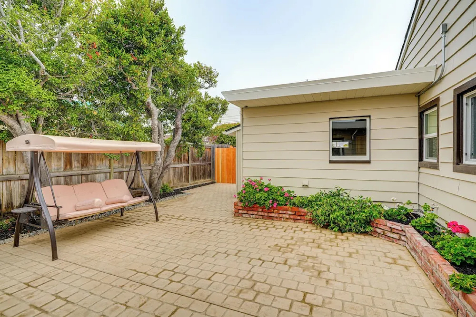 Del Rey Oaks Vacation Home w/ Mini-golf Course!