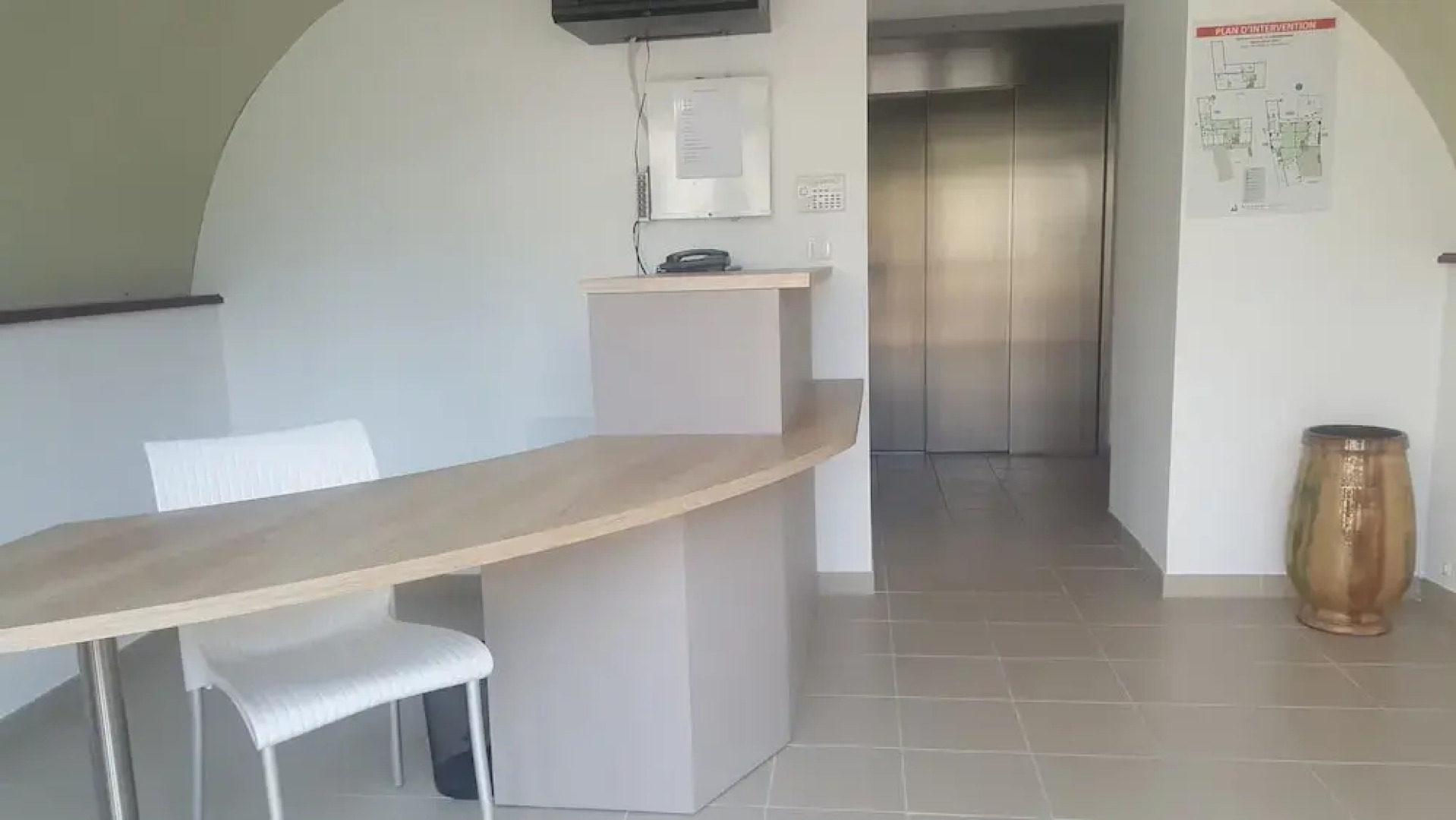 Hostel Les Terrasses du Roc