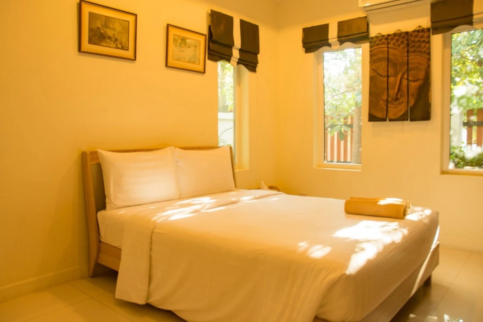 Dancenter Luxury Underwater World Pattaya