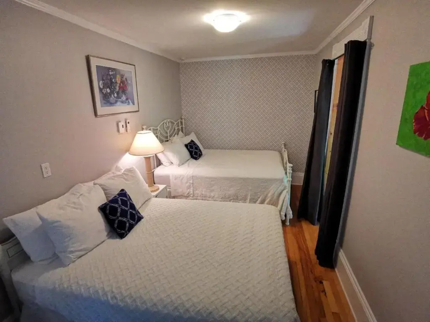 By The River Bed&breakfast