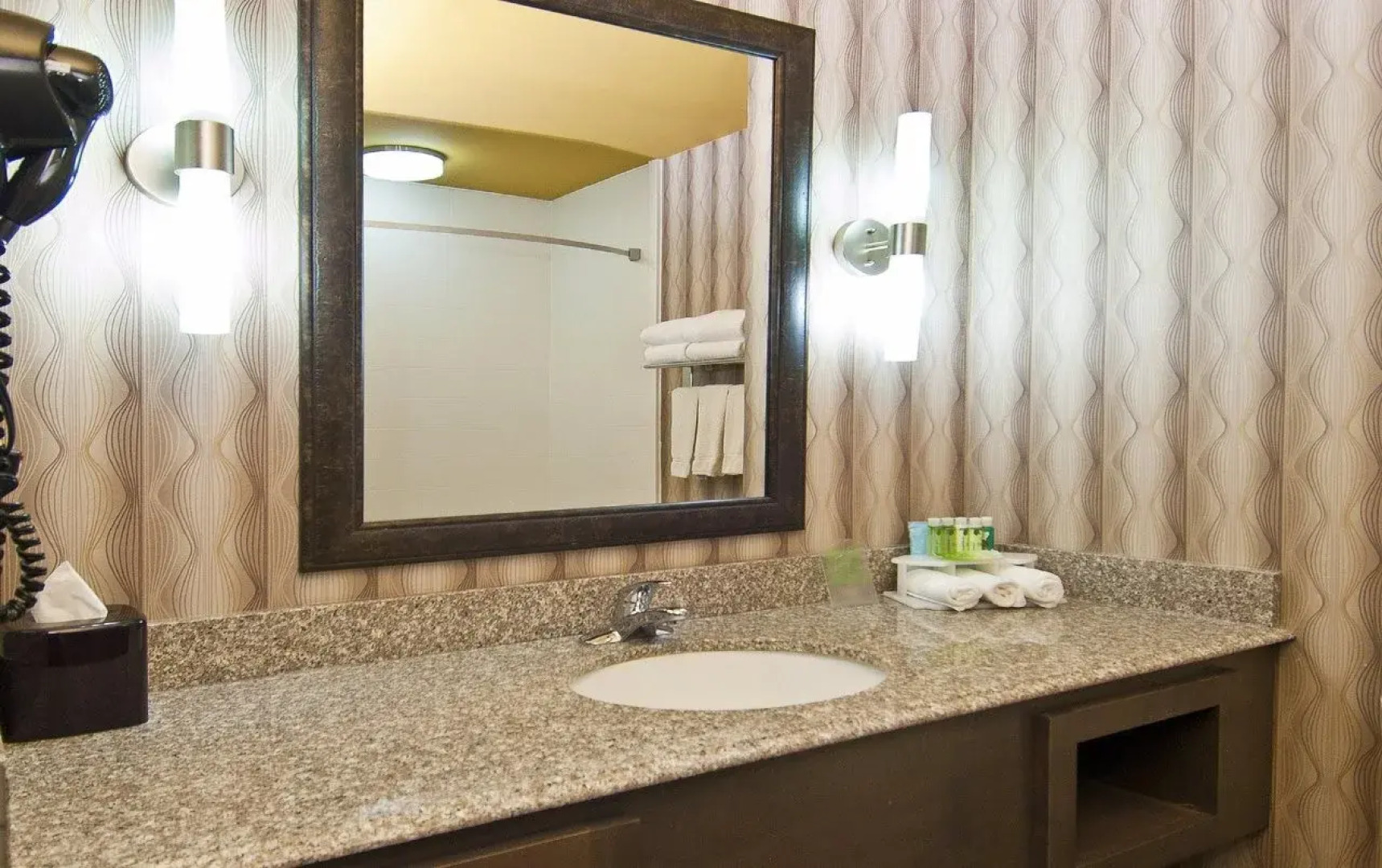 Holiday Inn Express & Suites Olive Branch by IHG