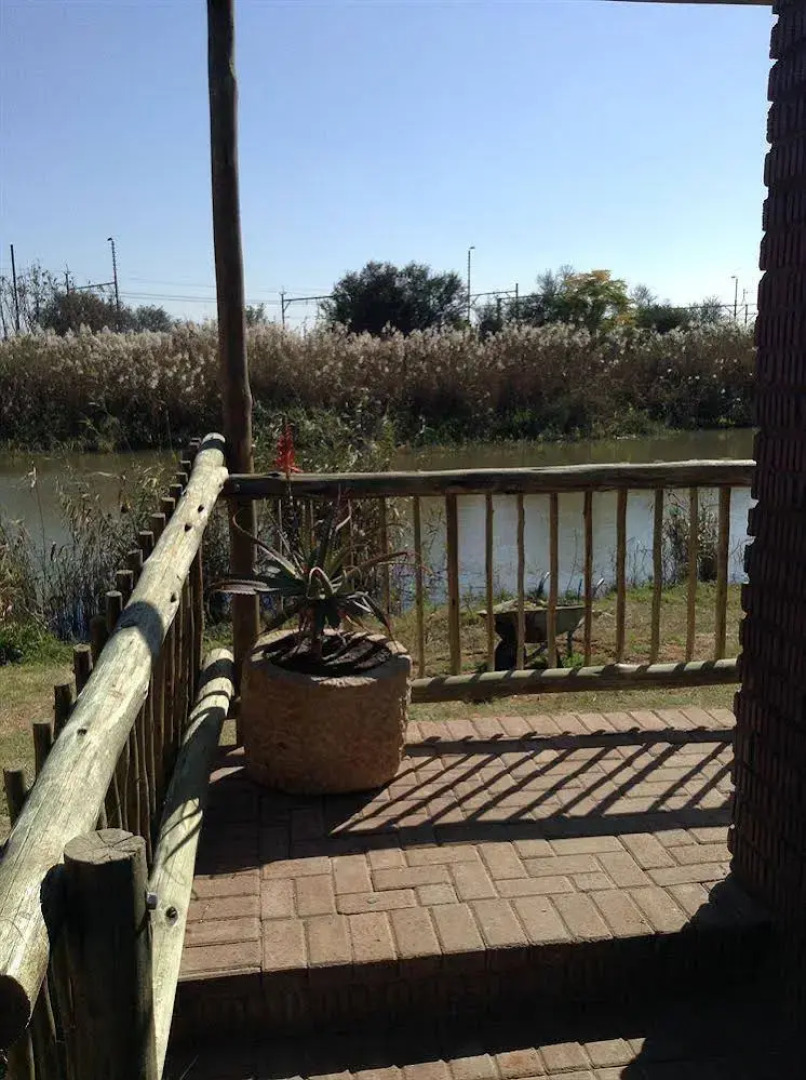 Reinheim River Chalets & Caravan Park