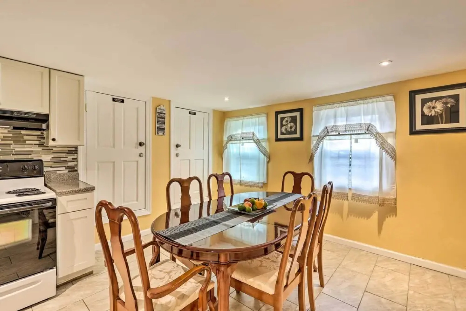 Quaint New Jersey Getaway - Walk to Parks!