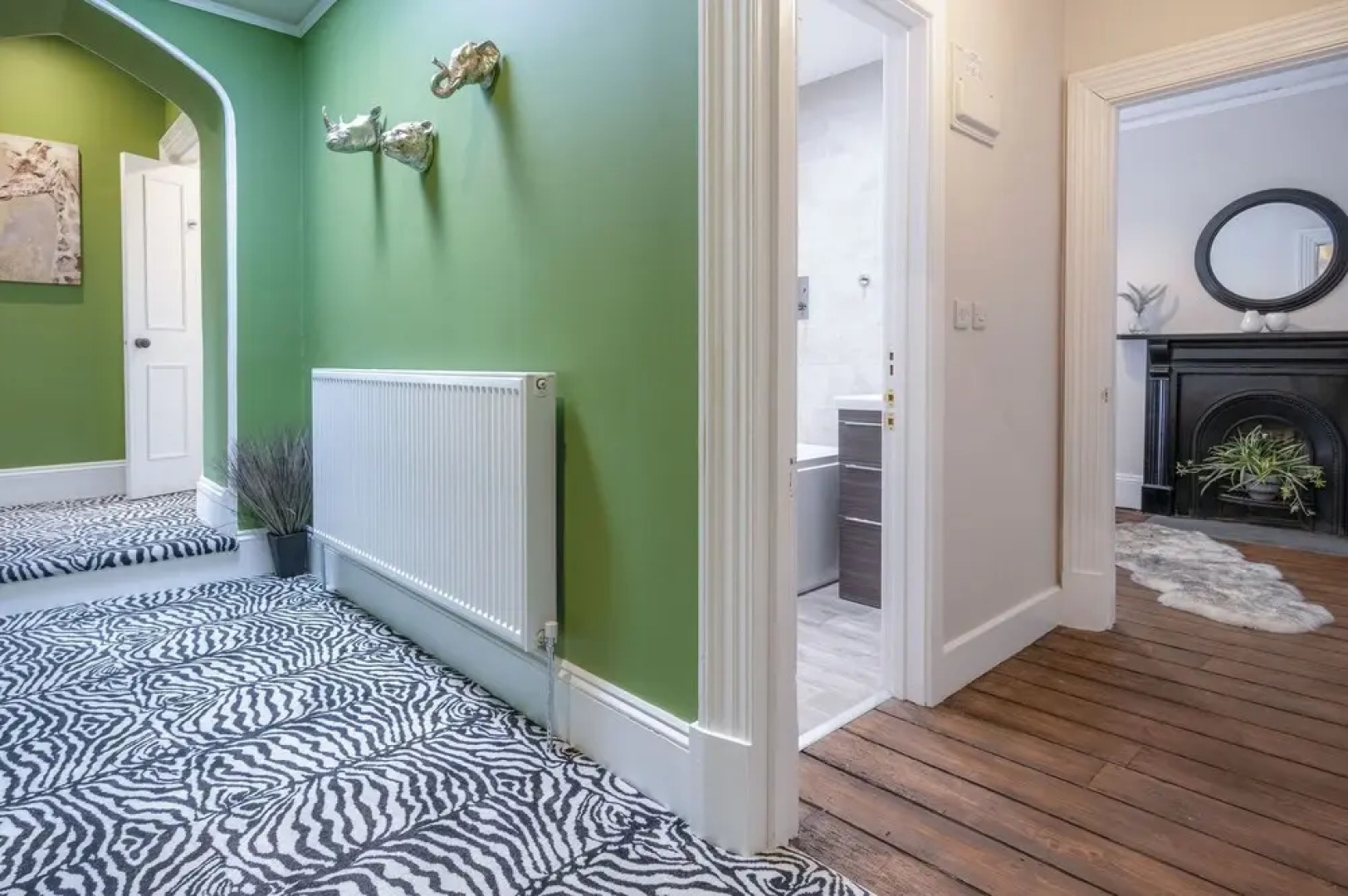 Hill House Country Estate - Princes Gate