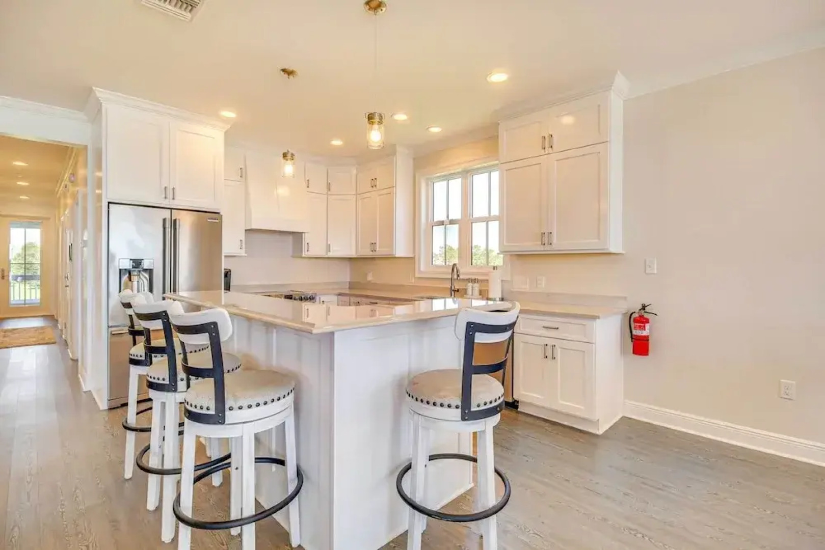 Walk to Beach: Oceanfront Home w/ Outdoor Kitchen