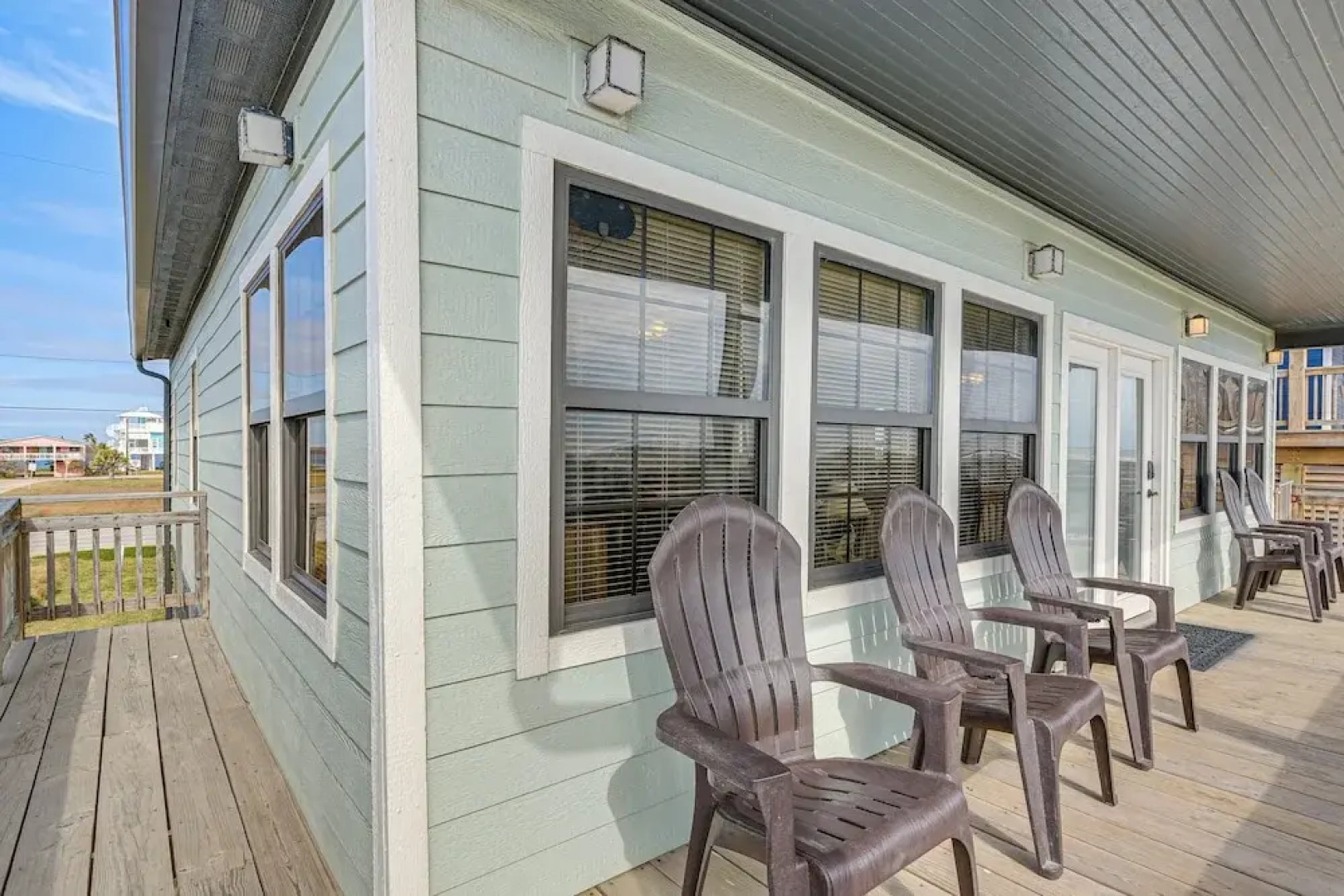 Gulf Coast Views: Waterfront Surfside Beach Home!
