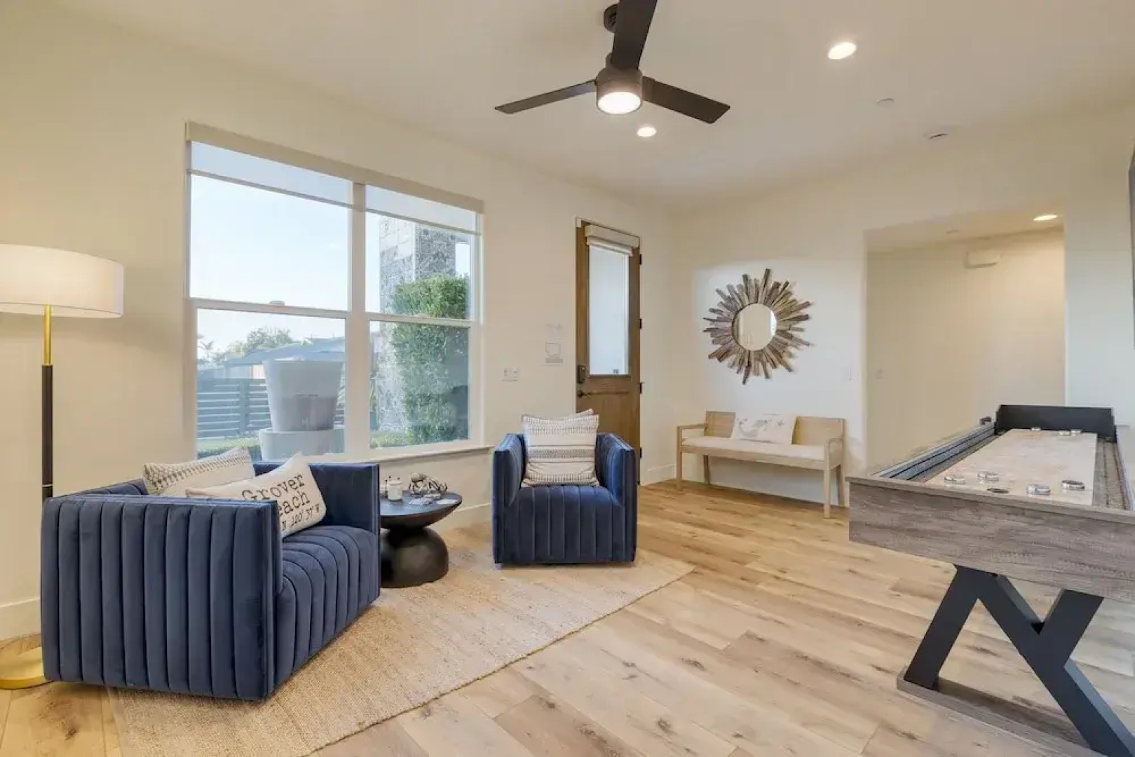 Sunset Serenity by Avantstay Rooftop w Hot Tub Fire Pit 3 Blocks to Beach